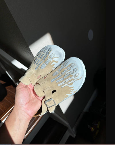 Customer using Cloggs clogs